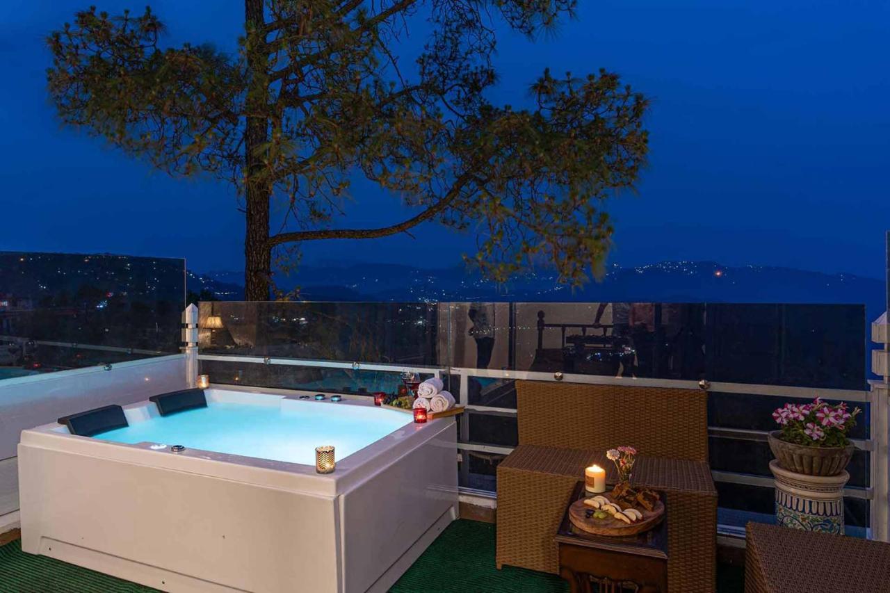 Stayvista At Bellevue With Outdoor Jacuzzi Kasauli Exterior photo