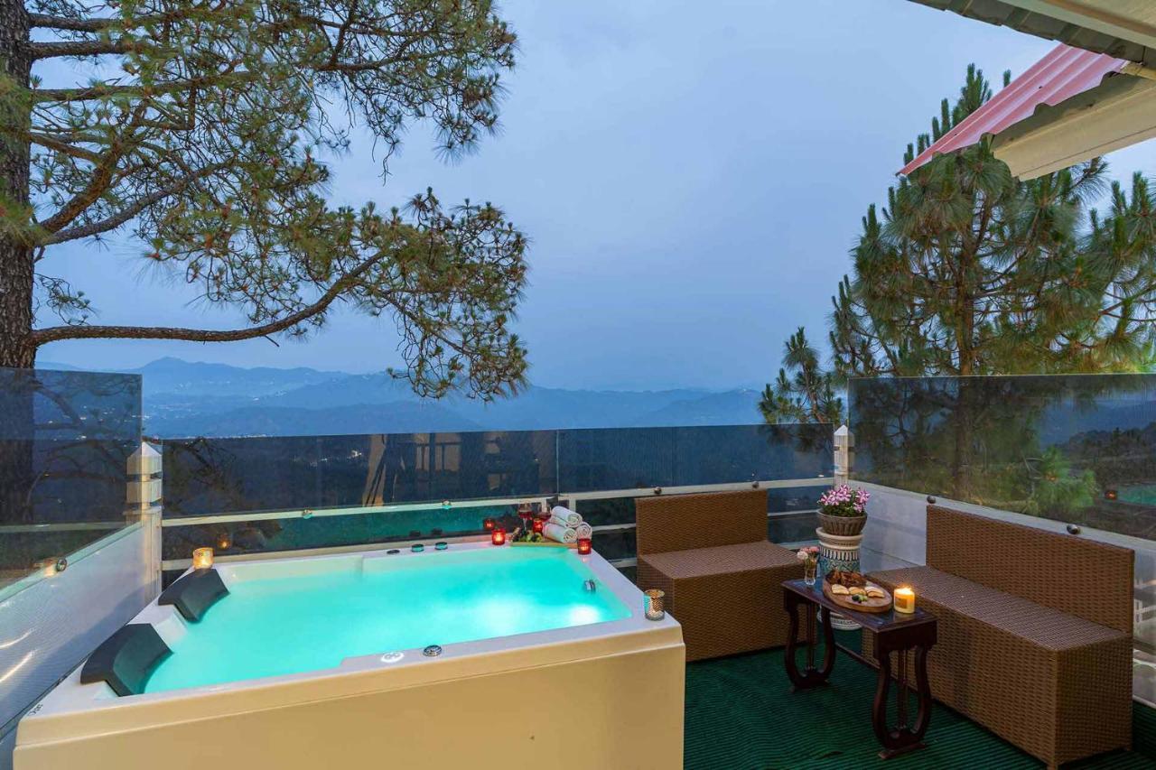 Stayvista At Bellevue With Outdoor Jacuzzi Kasauli Exterior photo